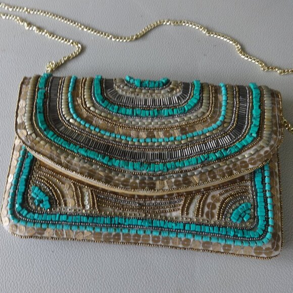 Beaded purse, chain strap, magnet closure, turquoise, gold, silver, bronze beads - Picture 8 of 9